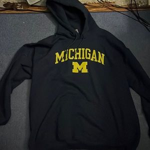 University of Michigan Pullover Hoodie XL